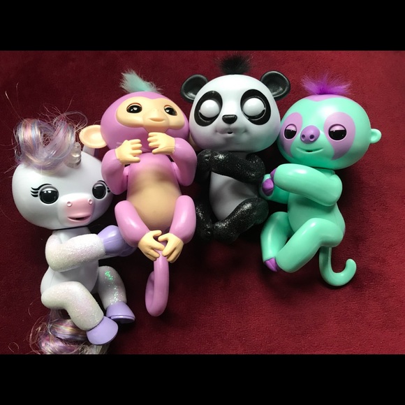 Fingerling Other - LIKE NEW FINGERLINGS & PLAY-SET